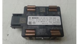 Gebruikte Radar sensor Mercedes V (447.8) EQV 300 Prijs € 299,00 Margeregeling aangeboden door Wessel Parts & Service B.V.
