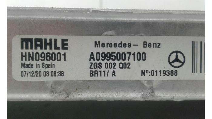 Radiateur van een Mercedes-Benz V (447.8) EQV 300 2021