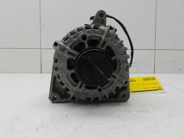 Gebruikte Dynamo Opel Insignia Grand Sport 2.0t Prijs op aanvraag aangeboden door Wessel Parts & Service B.V.