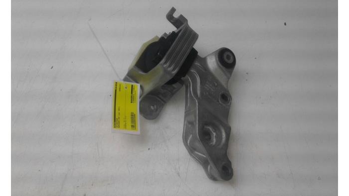 Gebruikte Motorrubber Mercedes EQV 300 Prijs € 51,45 Margeregeling aangeboden door Wessel Parts & Service B.V.