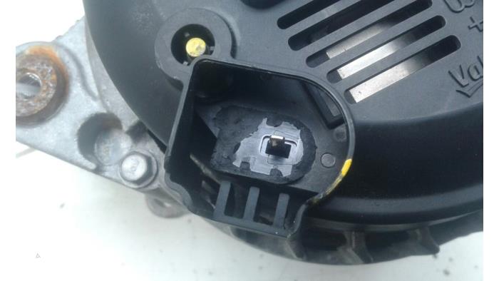 Gebruikte Dynamo Volkswagen Up! (121) 1.0 12V 60 Prijs op aanvraag aangeboden door Wessel Parts & Service B.V.