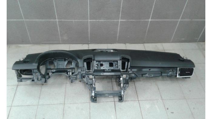 Gebruikte Dashboard Mercedes GLE (W166) 250d 2.0 Prijs € 628,95 Margeregeling aangeboden door Wessel Parts & Service B.V.