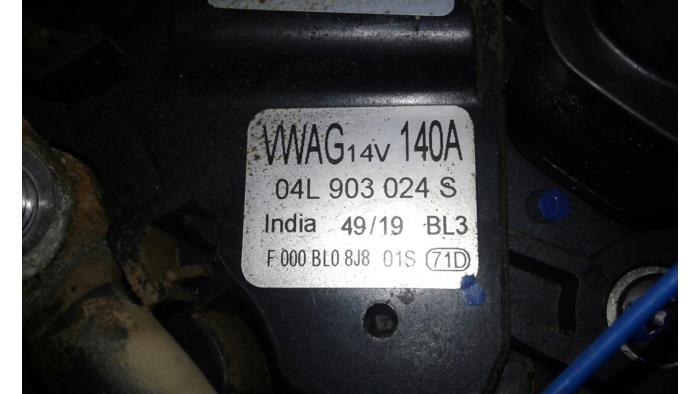 Gebruikte Dynamo Skoda Kamiq 1.6 TDI 16V Prijs op aanvraag aangeboden door Wessel Parts & Service B.V.