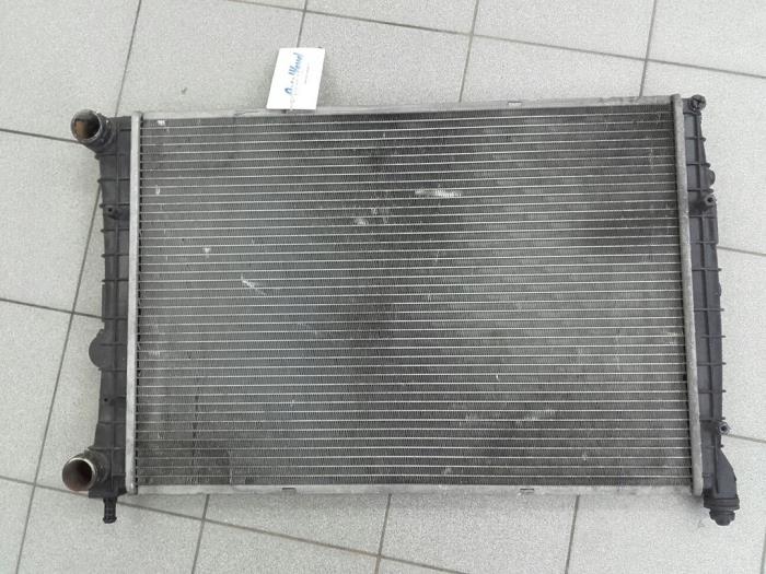 Gebruikte Radiateur Alfa Romeo GT (937) 2.0 JTS 16V Prijs € 82,95 Margeregeling aangeboden door Wessel Parts & Service B.V.