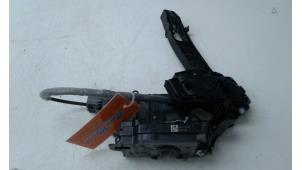 Gebruikte Deurslot Mechaniek 2Deurs links Mercedes EQV 300 Prijs € 86,90 Margeregeling aangeboden door Wessel Parts & Service B.V.