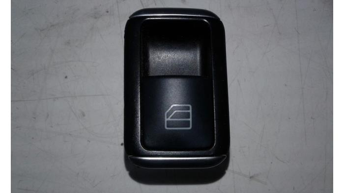 MERCEDES-BENZ CLA-Class C117 (2013-2016) Front Left Door Window Switch 2049058102 14725010