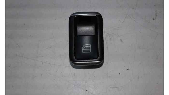 MERCEDES-BENZ CLA-Class C117 (2013-2016) Front Left Door Window Switch 2049058102 14725005