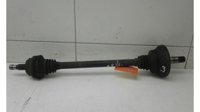 Gebruikte Aandrijfas links-achter Mercedes S (222.0/222.1) 3.0 S-350 BlueTEC, S-350d 24V Prijs € 262,50 Margeregeling aangeboden door Wessel Parts & Service B.V.