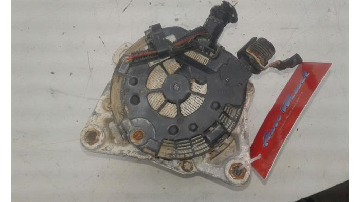Gebruikte Alternator Opel Combo Life/Tour 1.5 CDTI 130 Prijs op aanvraag aangeboden door Wessel Parts & Service B.V.