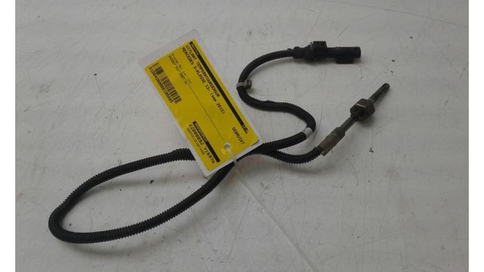 Gebruikte Uitlaat temperatuursensor Mercedes S (222.0/222.1) 3.0 S-350 BlueTEC, S-350d 24V Prijs € 61,95 Margeregeling aangeboden door Wessel Parts & Service B.V.