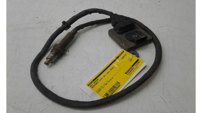 Gebruikte Nox sensor Mercedes Vito Mixto (447.7) 1.6 111 CDI 16V Prijs € 208,95 Margeregeling aangeboden door Wessel Parts & Service B.V.