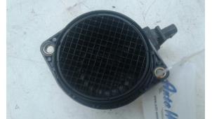 Gebruikte Luchthoeveelheidsmeter Hyundai H1 People Prijs € 69,00 Margeregeling aangeboden door Wessel Parts & Service B.V.