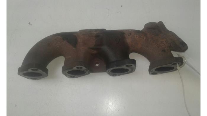 Gebruikte Uitlaatspruitstuk Opel Movano Prijs € 61,95 Margeregeling aangeboden door Wessel Parts & Service B.V.