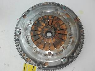 Gebruikte Vliegwiel Seat Arona (KJX) 1.0 TGI 12V Prijs € 175,00 Margeregeling aangeboden door Wessel Parts & Service B.V.