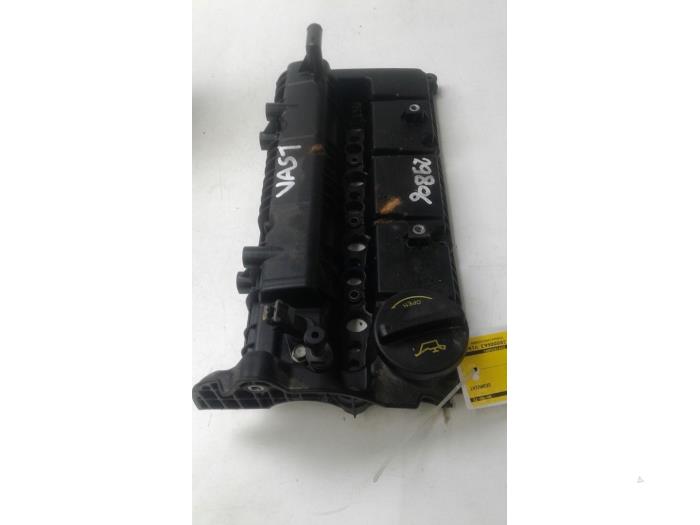Gebruikte Kleppendeksel Kia Optima (JFA) 1.6 CRDi 16V Prijs € 131,25 Margeregeling aangeboden door Wessel Parts & Service B.V.