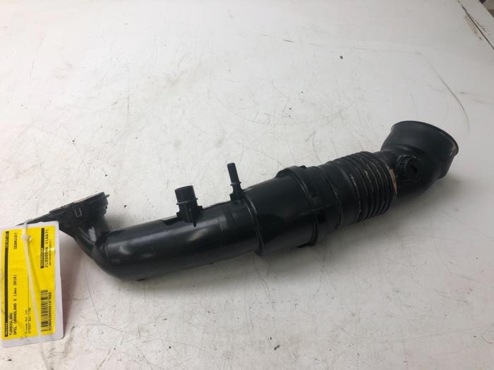 PEUGEOT 2008 2 generation (2019-2023) Intake Manifold 9824569380 17334620