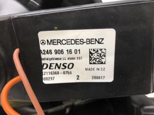 Gebruikte Kachel Ventilatiemotor Mercedes B (W246,242) 1.6 B-180 BlueEFFICIENCY Turbo 16V Prijs € 99,00 Margeregeling aangeboden door Autobedrijf G.H. Wessel B.V.