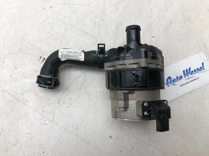 Gebruikte Waterpomp Porsche Panamera (971G) 2.9 V6 24V 4 E-Hybrid Prijs € 131,25 Margeregeling aangeboden door Wessel Parts & Service B.V.