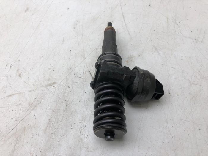 VOLKSWAGEN Caddy 3 generation (2004-2015) Fuel Injector 038130073BN 24771153