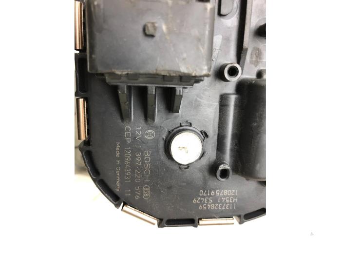 PEUGEOT 5008 1 generation (2009-2016) Front Windshield Wiper Mechansm Motor 1397220576 17333106