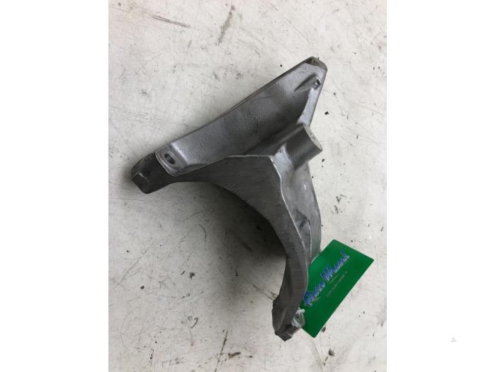 Gebruikte Motorrubber Audi Q7 (4LB) 4.2 TDI V8 32V Tiptronic Prijs € 36,75 Margeregeling aangeboden door Wessel Parts & Service B.V.