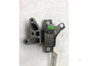 Gebruikte Motorrubber Fiat 500 (312) 1.4 16V Prijs € 29,00 Margeregeling aangeboden door Wessel Parts & Service B.V.