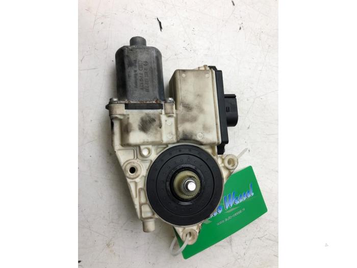 BMW X3 E83 (2003-2010) Front Right Door Window Control Motor 69259652 15206157