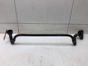 Gebruikte Koelwaterslang Mercedes EQV 300 Prijs € 49,00 Margeregeling aangeboden door Wessel Parts & Service B.V.