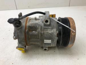 Gebruikte Aircopomp Opel Corsa E 1.4 16V Prijs € 69,00 Margeregeling aangeboden door Wessel Parts & Service B.V.