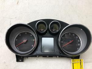 Gebruikte Kilometerteller KM Opel Insignia 2.0 CDTI 16V 160 Ecotec Prijs op aanvraag aangeboden door Wessel Parts & Service B.V.