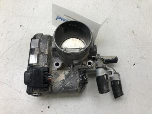 Gebruikte Gasklephuis Kia Ceed (CDB5/CDBB) 1.4i 16V Prijs € 99,00 Margeregeling aangeboden door Wessel Parts & Service B.V.