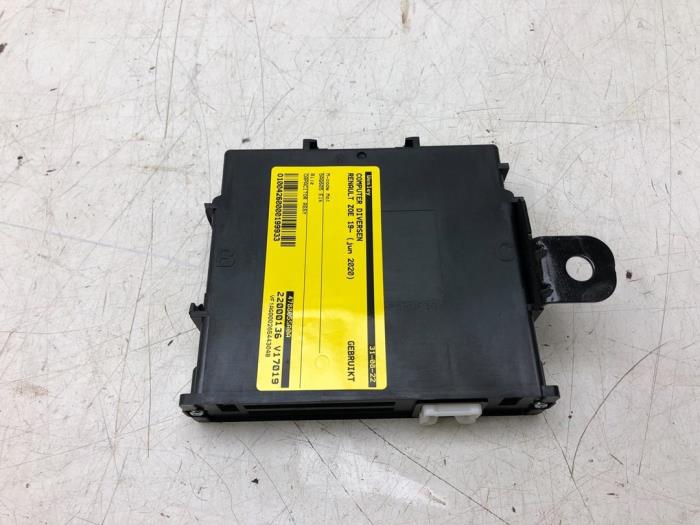 Gebruikte Computer Diversen Renault Zoé (AG) 51kW Prijs € 61,95 Margeregeling aangeboden door Wessel Parts & Service B.V.