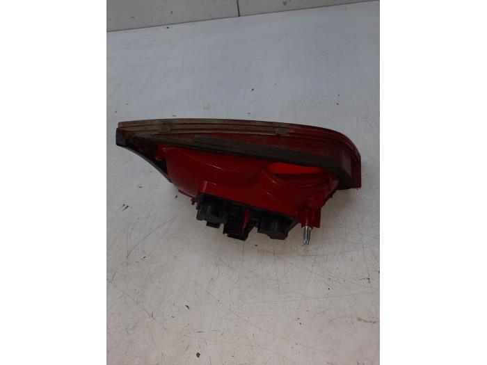 AUDI A4 B8/8K (2011-2016) Rear Right Taillight Lamp 8K5945094D 15982378