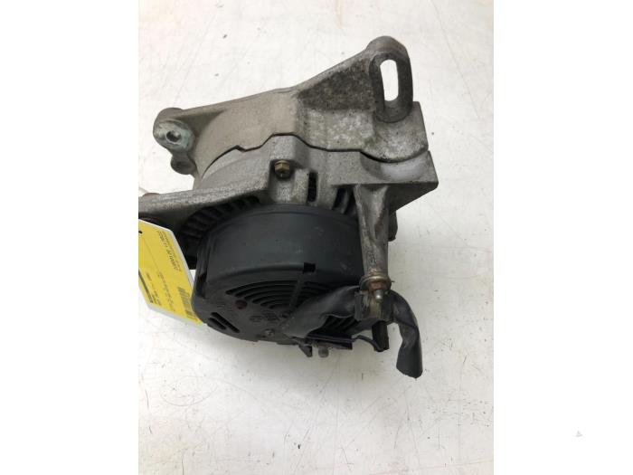 Gebruikte Dynamo Seat Inca (6K9) 1.9 D Prijs € 61,95 Margeregeling aangeboden door Wessel Parts & Service B.V.
