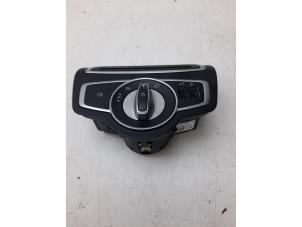 Gebruikte Schakelaar Licht Mercedes C Estate (S205) C-200d 2.2 16V Prijs € 45,00 Margeregeling aangeboden door Wessel Parts & Service B.V.