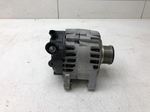 Gebruikte Alternator Opel Corsa F (UB/UH/UP) 1.2 12V 75 Prijs € 89,00 Margeregeling aangeboden door Wessel Parts & Service B.V.