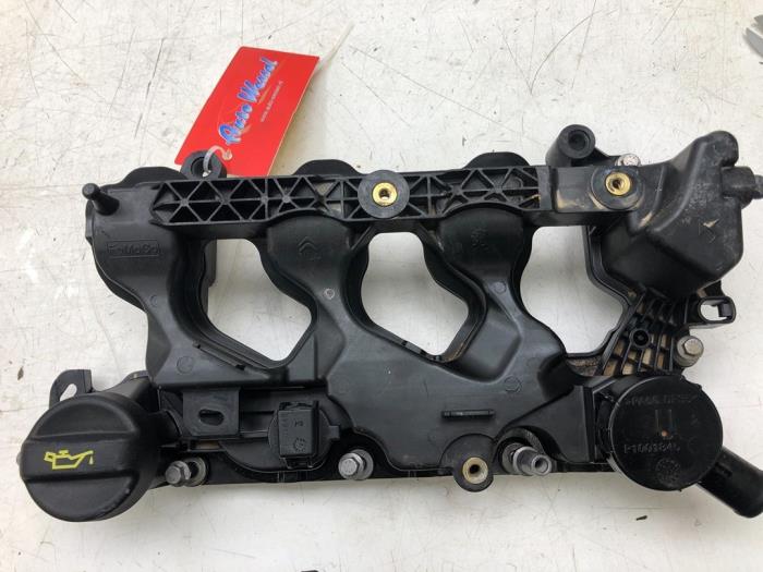 Gebruikte Kleppendeksel Opel Combo Life/Tour 1.5 CDTI 130 Prijs € 82,95 Margeregeling aangeboden door Wessel Parts & Service B.V.