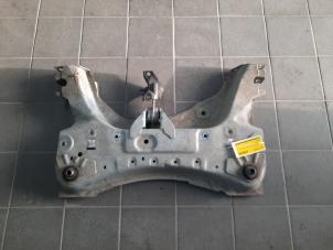 Gebruikte Subframe Renault Zoé (AG) R110 Prijs € 249,00 Margeregeling aangeboden door Wessel Parts & Service B.V.