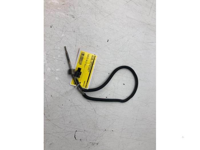 Gebruikte Uitlaat temperatuursensor Mercedes CLA Shooting Brake (117.9) 1.6 CLA-180 16V Prijs € 36,75 Margeregeling aangeboden door Wessel Parts & Service B.V.
