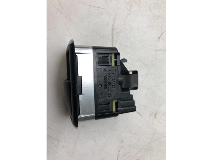 MERCEDES-BENZ CLA-Class C117 (2013-2016) Front Left Door Window Switch 2049058102 15450301