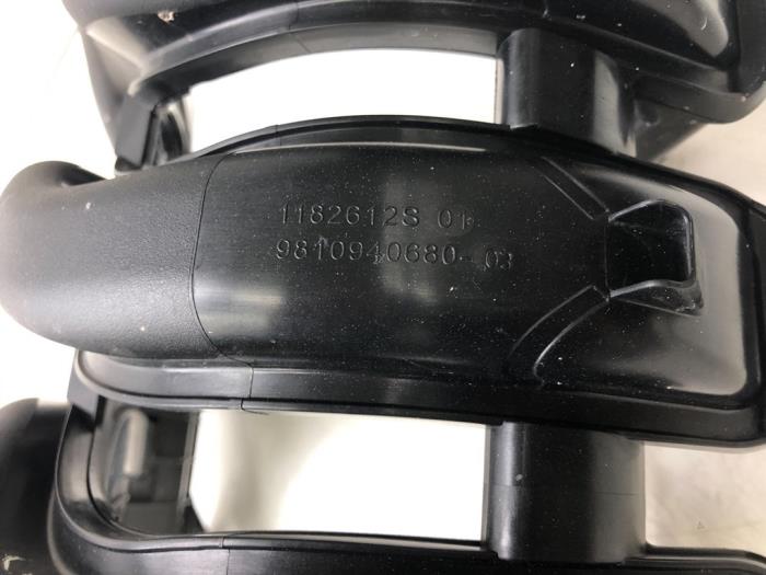 Gebruikte Inlaatspruitstuk Citroen C3 (SX/SW) 1.2 Vti 12V PureTech Prijs € 72,45 Margeregeling aangeboden door Wessel Parts & Service B.V.