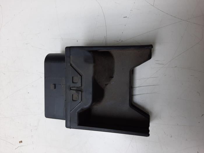 Gebruikte Brandstofpomp module Audi A3 Sportback (8VA/8VF) 1.5 35 TFSI 16V Prijs € 36,75 Margeregeling aangeboden door Wessel Parts & Service B.V.