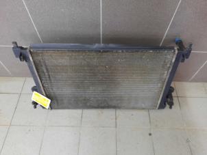 Gebruikte Radiateur Skoda Superb Combi (3V5) 2.0 TDI Prijs € 125,00 Margeregeling aangeboden door Wessel Parts & Service B.V.