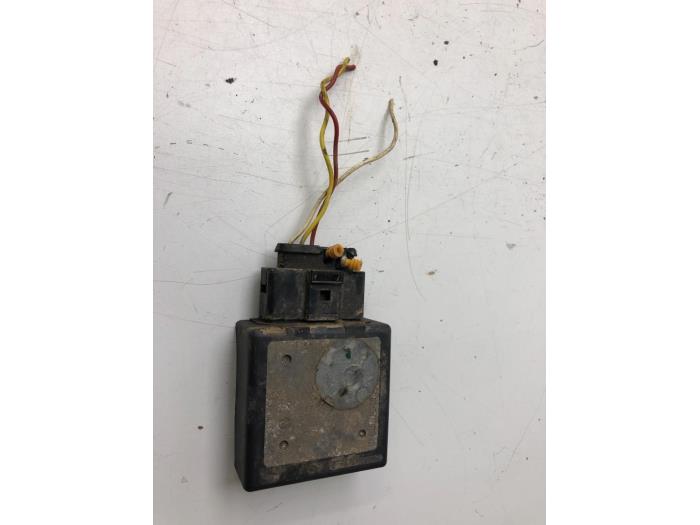 Gebruikte Brandstofpomp module Skoda Superb Combi (3V5) 2.0 TDI Prijs € 51,45 Margeregeling aangeboden door Wessel Parts & Service B.V.