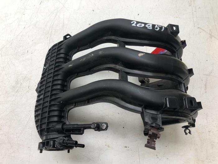 Gebruikte Spruitstuk Inlaat Opel Corsa F (UB/UH/UP) 1.2 12V 75 Prijs € 72,45 Margeregeling aangeboden door Wessel Parts & Service B.V.