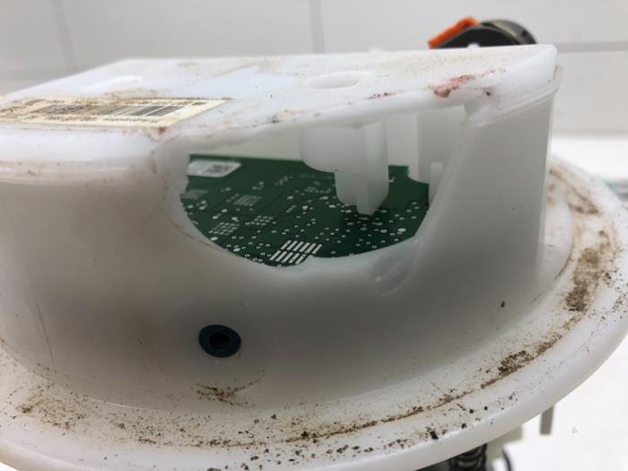 Gebruikte Brandstofpomp Elektrisch Opel Grandland (X) 1.2 Turbo 12V Prijs op aanvraag aangeboden door Wessel Parts & Service B.V.
