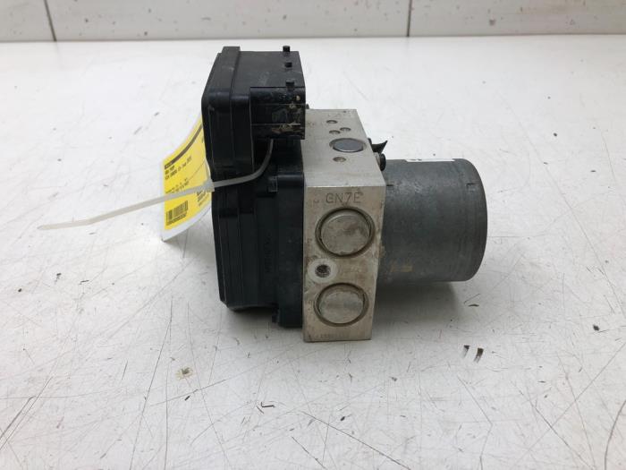 KIA Carens 3 generation (RP) (2013-2019) ABS Pump 58910A4410 16438999