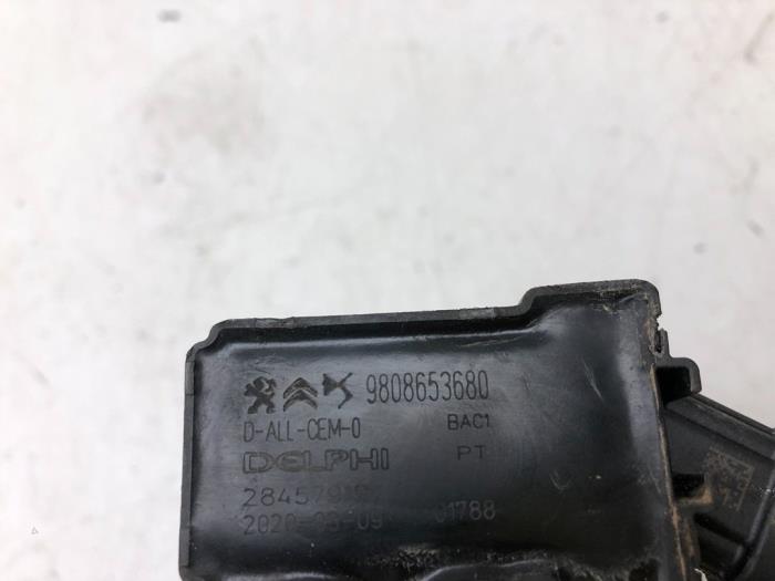 OPEL 3 generation (2009-2015) High Voltage Ignition Coil 9808653680 17161581