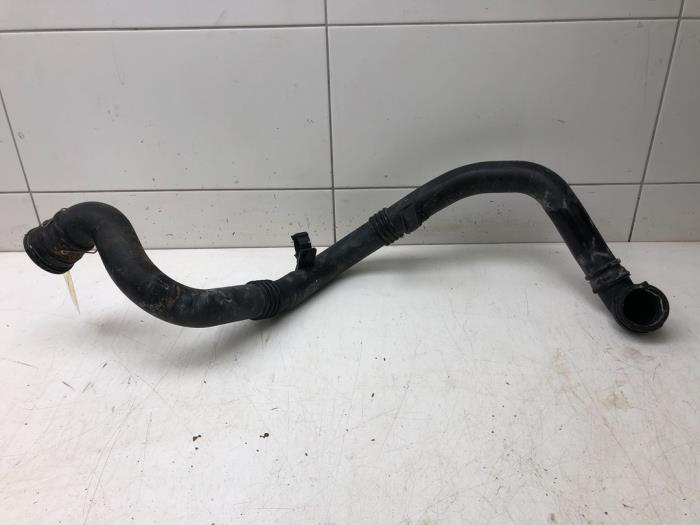 Gebruikte Intercooler Buis Opel Astra K 1.4 Turbo 16V Prijs € 40,95 Margeregeling aangeboden door Wessel Parts & Service B.V.