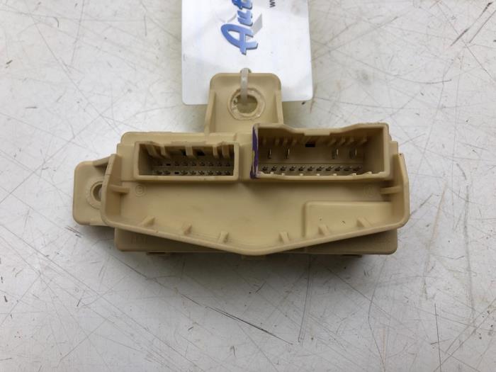 Gebruikte Module (diversen) Hyundai i30 (PDEB5/PDEBB/PDEBD/PDEBE) 1.0 T-GDI 12V Hybrid 48V Prijs € 51,45 Margeregeling aangeboden door Wessel Parts & Service B.V.